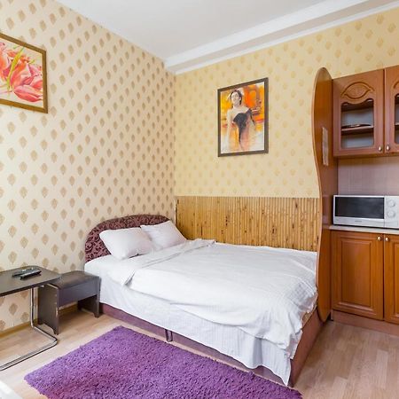 Квартира В Центрі На Вулиці Шевченка 12 Дуже Комфортна Недалеко Біля Вокзалу Lviv Dış mekan fotoğraf