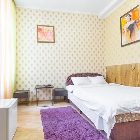 Квартира В Центрі На Вулиці Шевченка 12 Дуже Комфортна Недалеко Біля Вокзалу Lviv Dış mekan fotoğraf